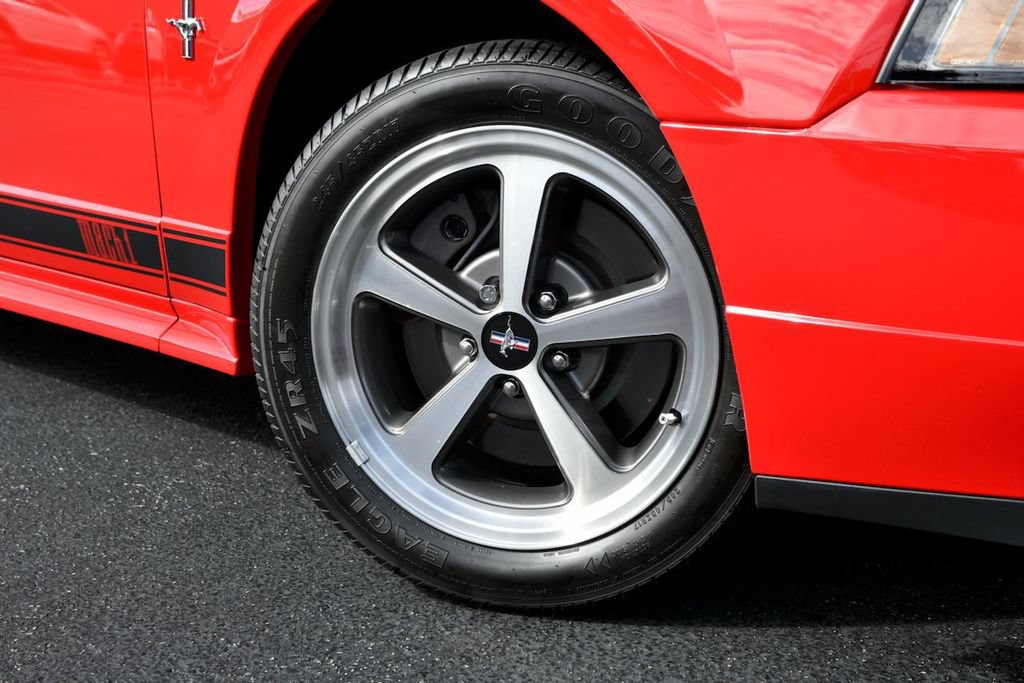 Used 2003 Ford Mustang Mach 1 RWD image 3