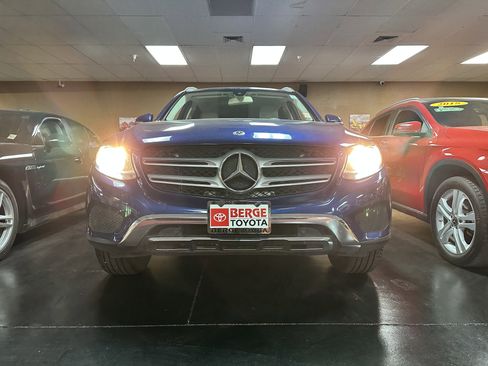 Used 2018 Mercedes-Benz GLC 300 image 2