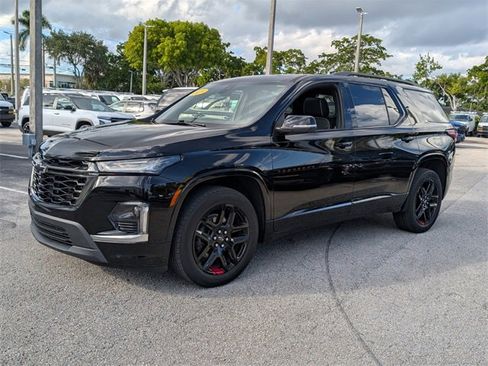 Used 2023 Chevrolet Traverse Premier w/ Redline Edition image 3