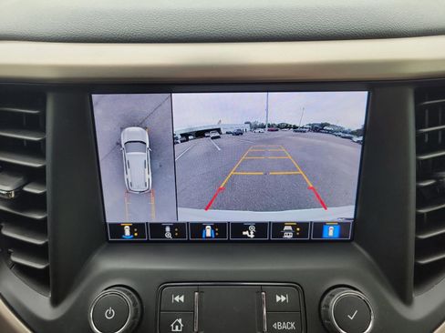 Used 2021 GMC Acadia Denali w/ Denali Technology Package image 26