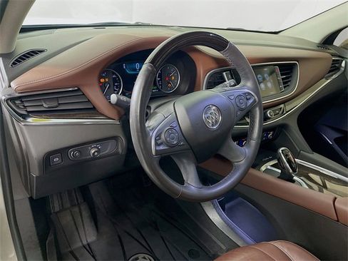 Used 2018 Buick Enclave Avenir w/ Avenir Technology Package image 10