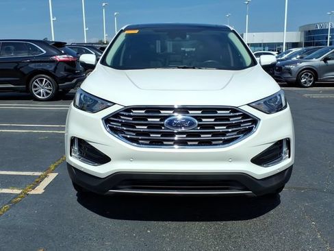 Used 2024 Ford Edge Titanium AWD/4WD image 2