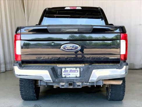 Used 2017 Ford F250 XL w/ STX Appearance Package AWD/4WD image 4