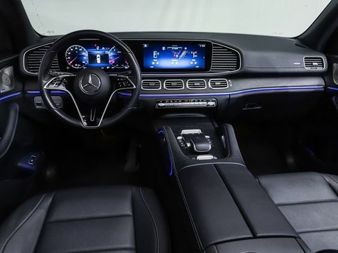 Certified 2025 Mercedes-Benz GLS 450 4MATIC image 6