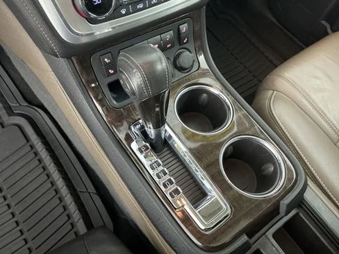 Used 2013 GMC Acadia SLT image 31