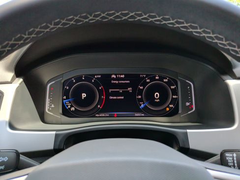 Used 2023 Volkswagen Atlas SE FWD image 15