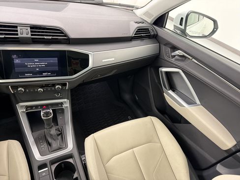 Used 2022 Audi Q3 2.0T Premium w/ Convenience Package AWD/4WD image 26
