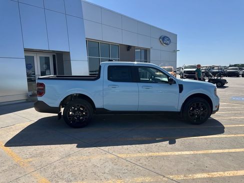 New 2026 Ford Maverick Lariat w/ Black Appearance Package AWD/4WD image 13