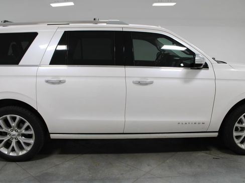 Used 2019 Ford Expedition Max Platinum AWD/4WD image 11