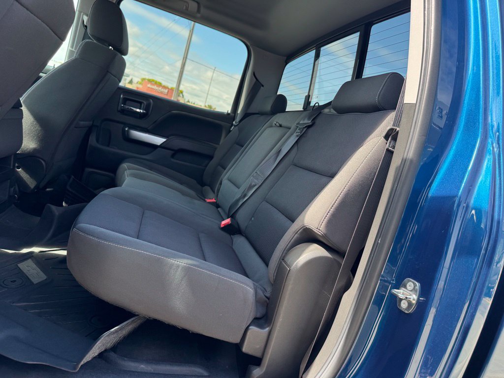 Used 2018 Chevrolet Silverado 1500 LT w/ All Star Edition AWD/4WD image 10