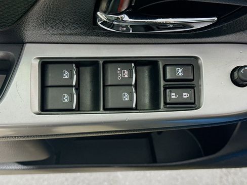 Used 2016 Subaru Crosstrek 2.0i Premium w/ Moonroof Package image 19