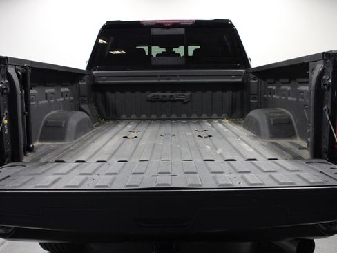 Used 2020 GMC Sierra 2500 AT4 w/ AT4 Premium Package image 14