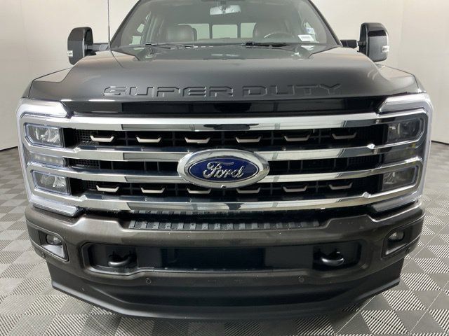 Used 2025 Ford F350 King Ranch AWD/4WD image 2