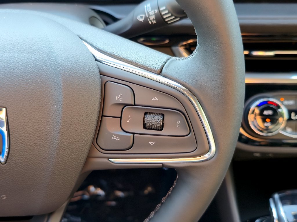New 2026 Buick Envista Sport Touring w/ Convenience I Package FWD image 21
