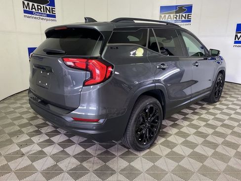 Used 2020 GMC Terrain SLE w/ Driver Convenience Package FWD image 13