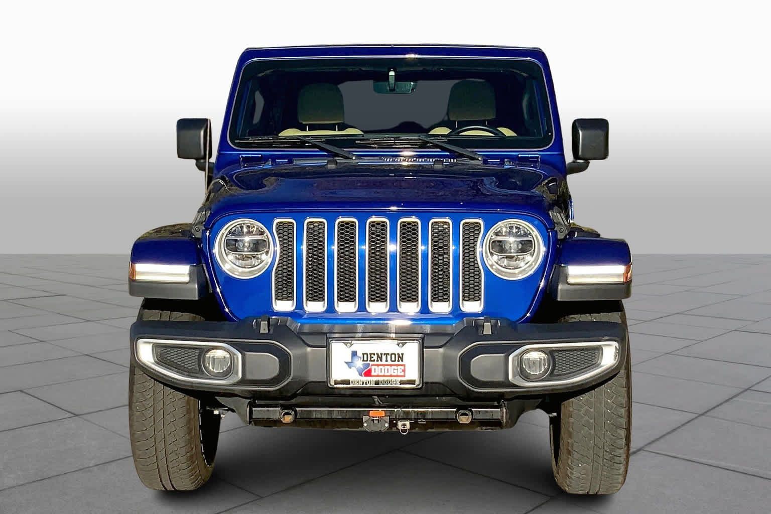 Used 2020 Jeep Wrangler Unlimited Sahara AWD/4WD image 3