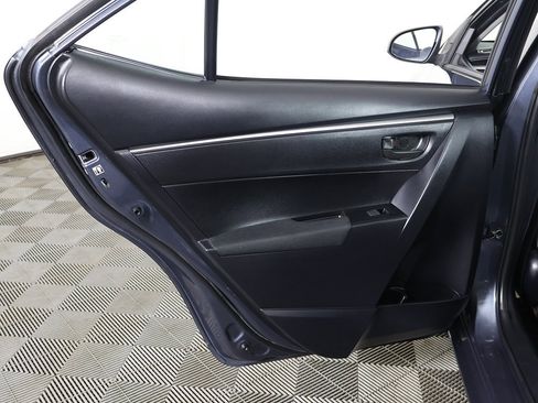 Used 2015 Toyota Corolla L image 17