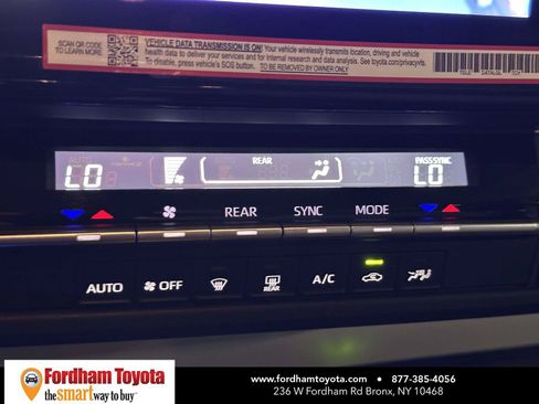 Used 2026 Toyota Sienna LE FWD image 26