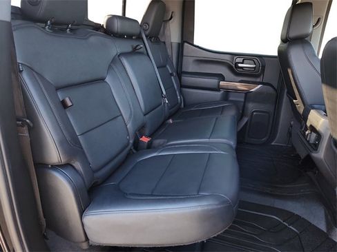 Used 2021 Chevrolet Silverado 1500 LT Trail Boss w/ Convenience Package II image 32