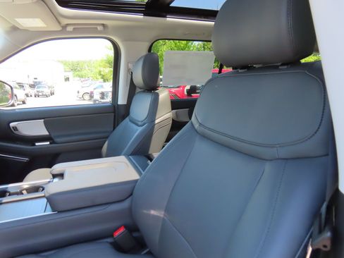 New 2026 Ford Expedition Max Active AWD/4WD image 17