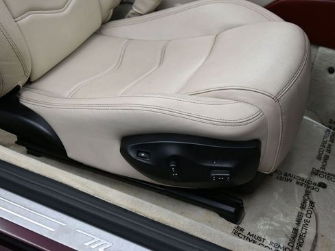 Used 2015 Maserati GranTurismo Convertible image 32