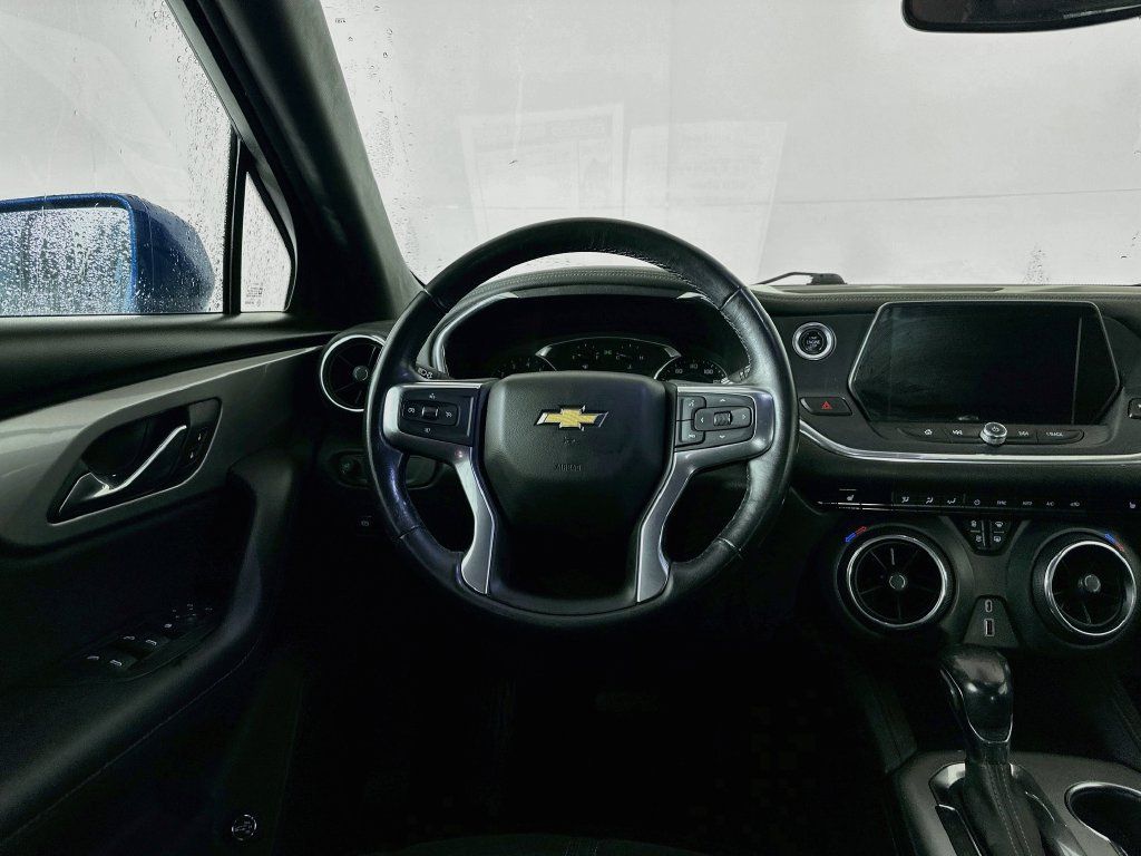 Used 2019 Chevrolet Blazer LT FWD image 30