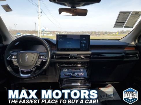 Used 2022 Lincoln Nautilus Reserve image 17