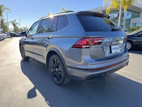 Used 2022 Volkswagen Tiguan SE R-Line image 8