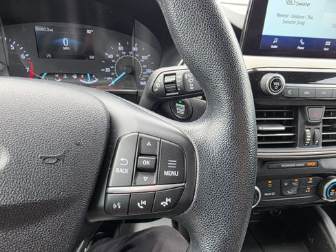 Certified 2021 Ford Escape SE AWD/4WD image 16