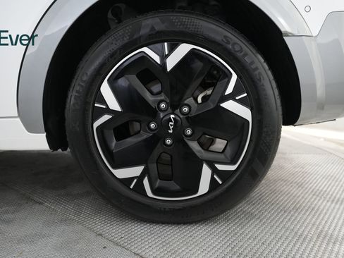 Used 2023 Kia Niro Wave w/ Wave Preserve Package FWD image 9