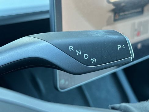 Used 2022 Tesla Model Y Performance image 25