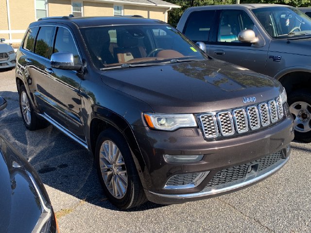 Used 2017 Jeep Grand Cherokee Summit AWD/4WD image 3