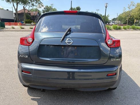 Used 2011 Nissan Juke SV AWD/4WD image 3
