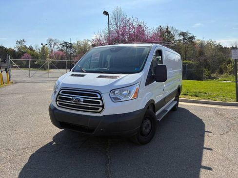 Used 2018 Ford Transit 250 130 Low Roof w/ Exterior Upgrade Package RWD image 2