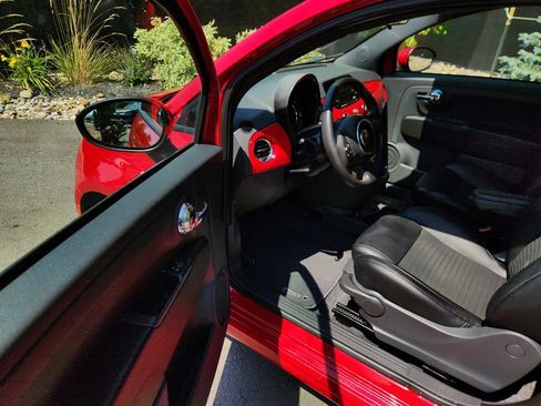 Used 2015 FIAT 500 Sport image 21