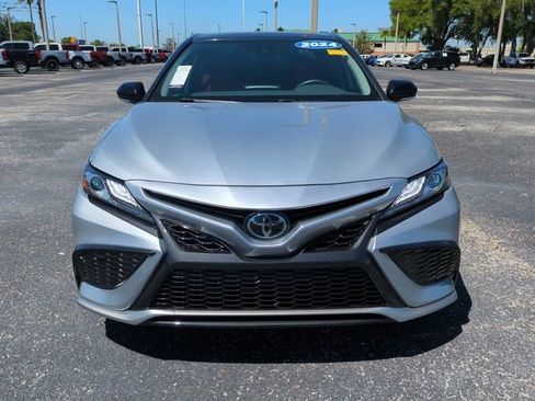 Used 2024 Toyota Camry XSE FWD image 3