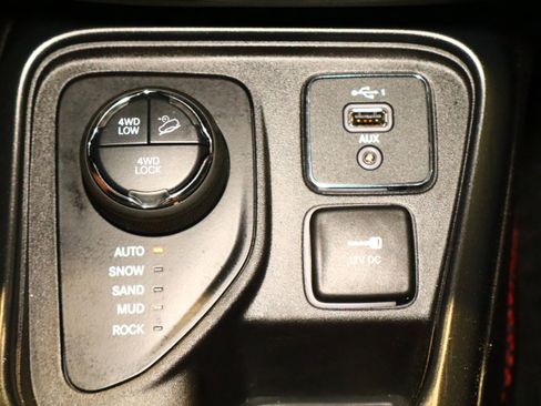 Used 2019 Jeep Compass Trailhawk w/ Leather Interior Group image 28