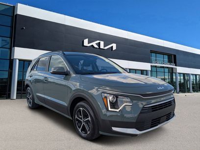 Certified 2025 Kia Niro EX