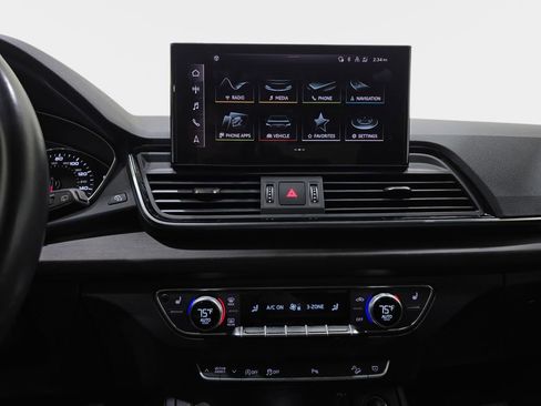 Used 2023 Audi Q5 2.0T Premium w/ Convenience Package image 23