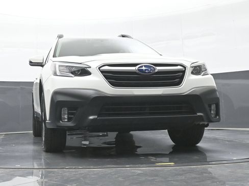 Used 2021 Subaru Outback Premium AWD/4WD image 41