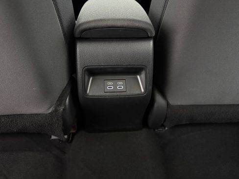 Used 2025 Toyota Corolla LE FWD image 32
