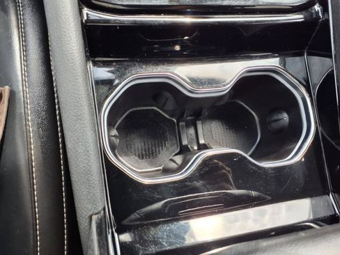 Used 2022 Jeep Grand Cherokee L Limited image 14