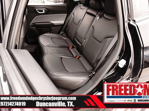 New 2026 Jeep Compass Latitude image 14