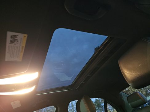 Used 2016 Mercedes-Benz E 350 Sedan image 31