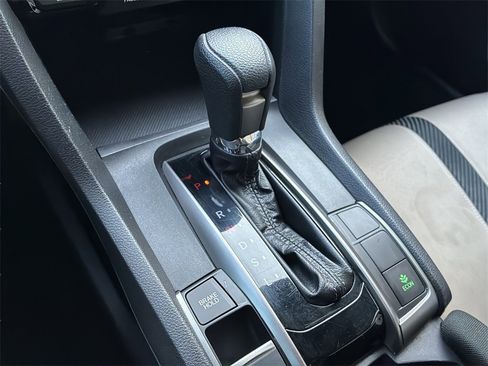 Used 2018 Honda Civic EX image 21