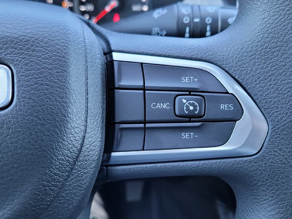 Used 2025 Jeep Compass Sport AWD/4WD image 18