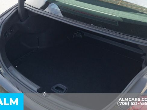 Used 2025 Mercedes-Benz C 300 Sedan image 8