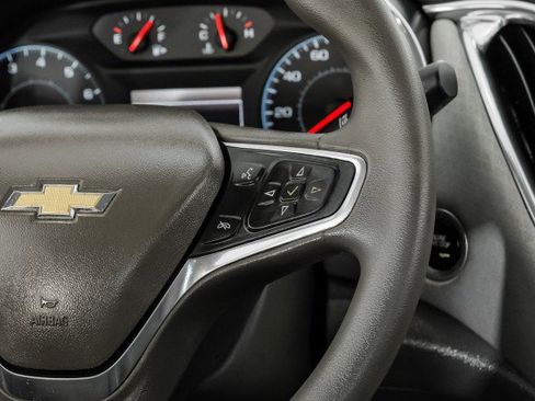 Used 2016 Chevrolet Malibu LT image 16