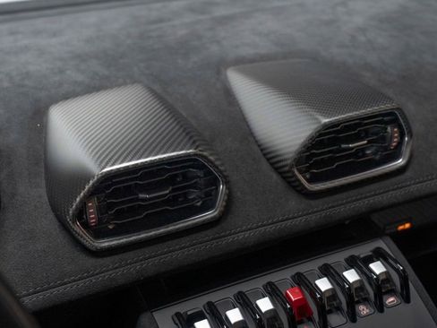 Used 2022 Lamborghini Huracan STO RWD image 26