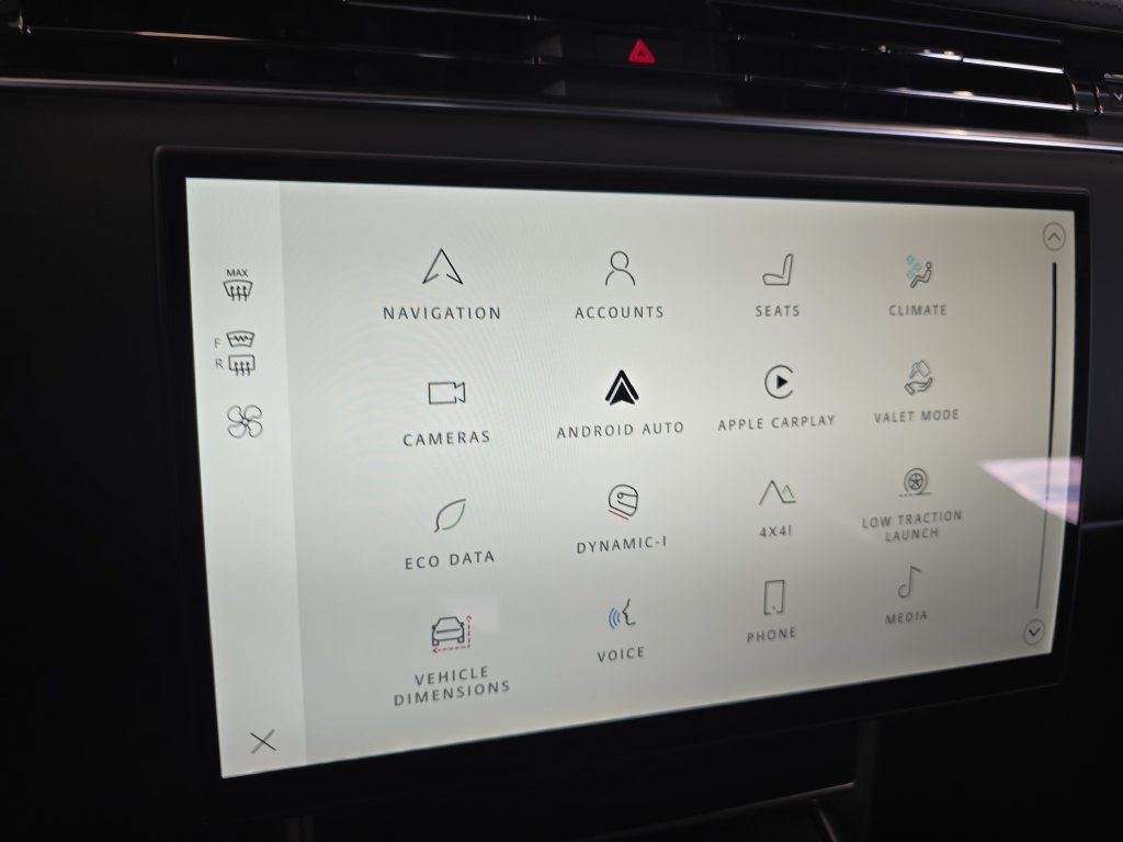 New 2026 Land Rover Range Rover SE AWD/4WD image 16